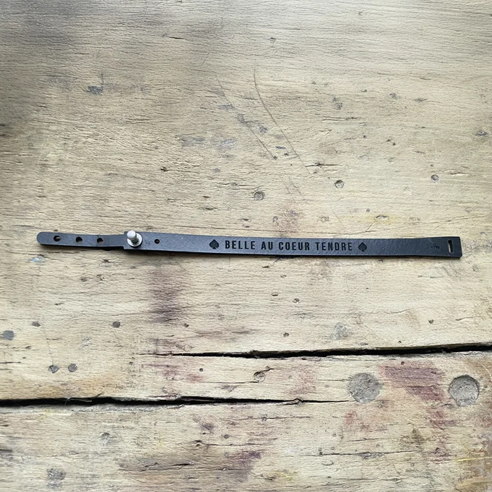 Bracelet BELLE AU COEUR TENDRE en chambre de tracteur à air reclyclée